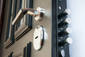 На что обратить внимание при замене замка в двери На что обратить внимание при замене замка в двери