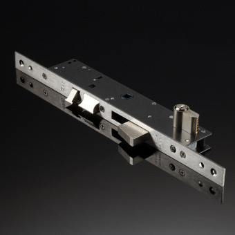 Замок врезной электромеханический ISEO 781802252 фото в интернет-магазине ДорогиеЗамки.рф